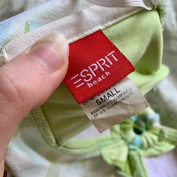 Cutest vintage Esprit swim top. Halter neck, size small. Great condition! - Picture 4 of 5